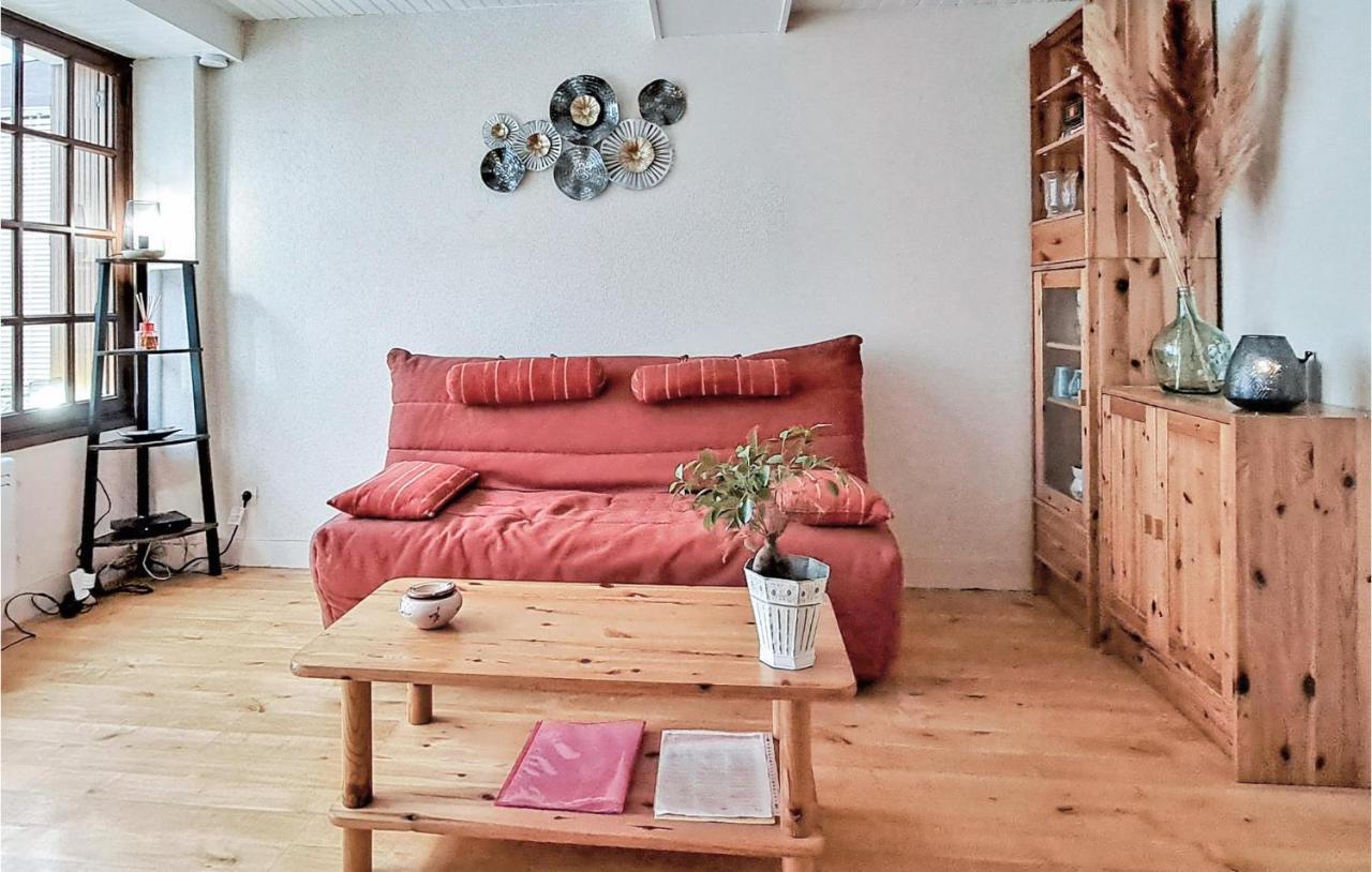 1 Bedroom Lovely Apartment In Grandcamp-Maisy Bagian luar foto